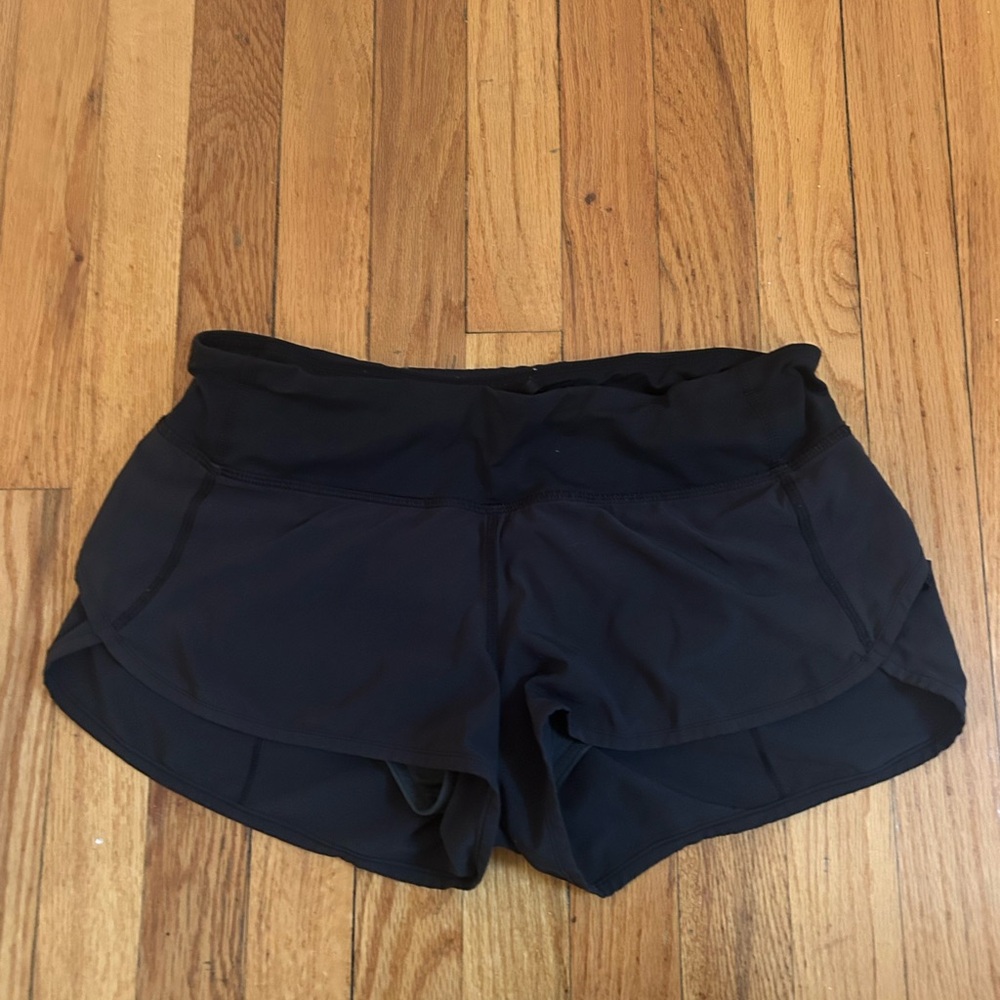 Lululemon Speed Up shorts 2.5 Inch